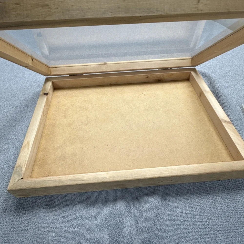 Wood Display Case  12 x 16 x 2 1/2 for Arrowheads Knifes Collectibles & More